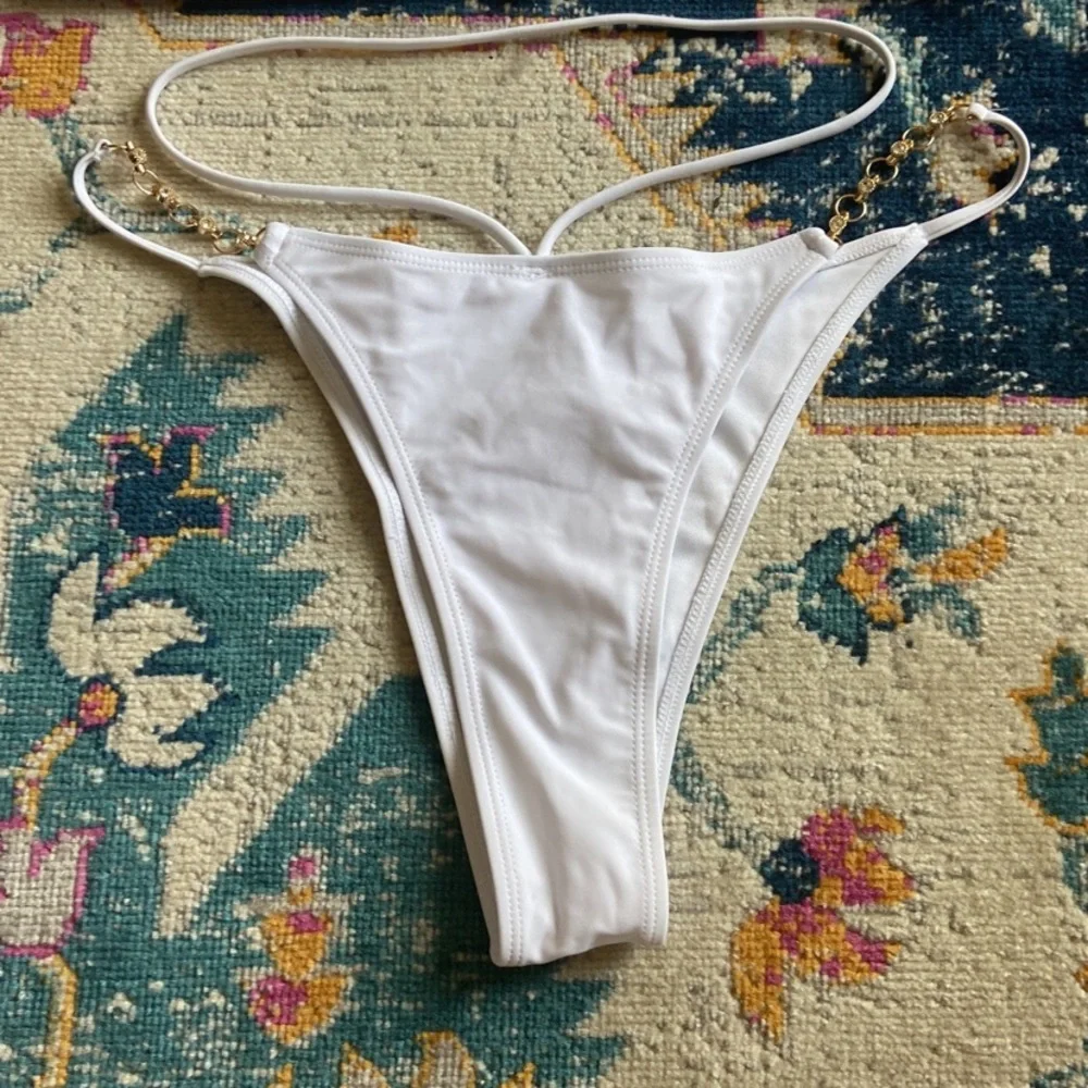 Bikini Set - Picture 2 of 4